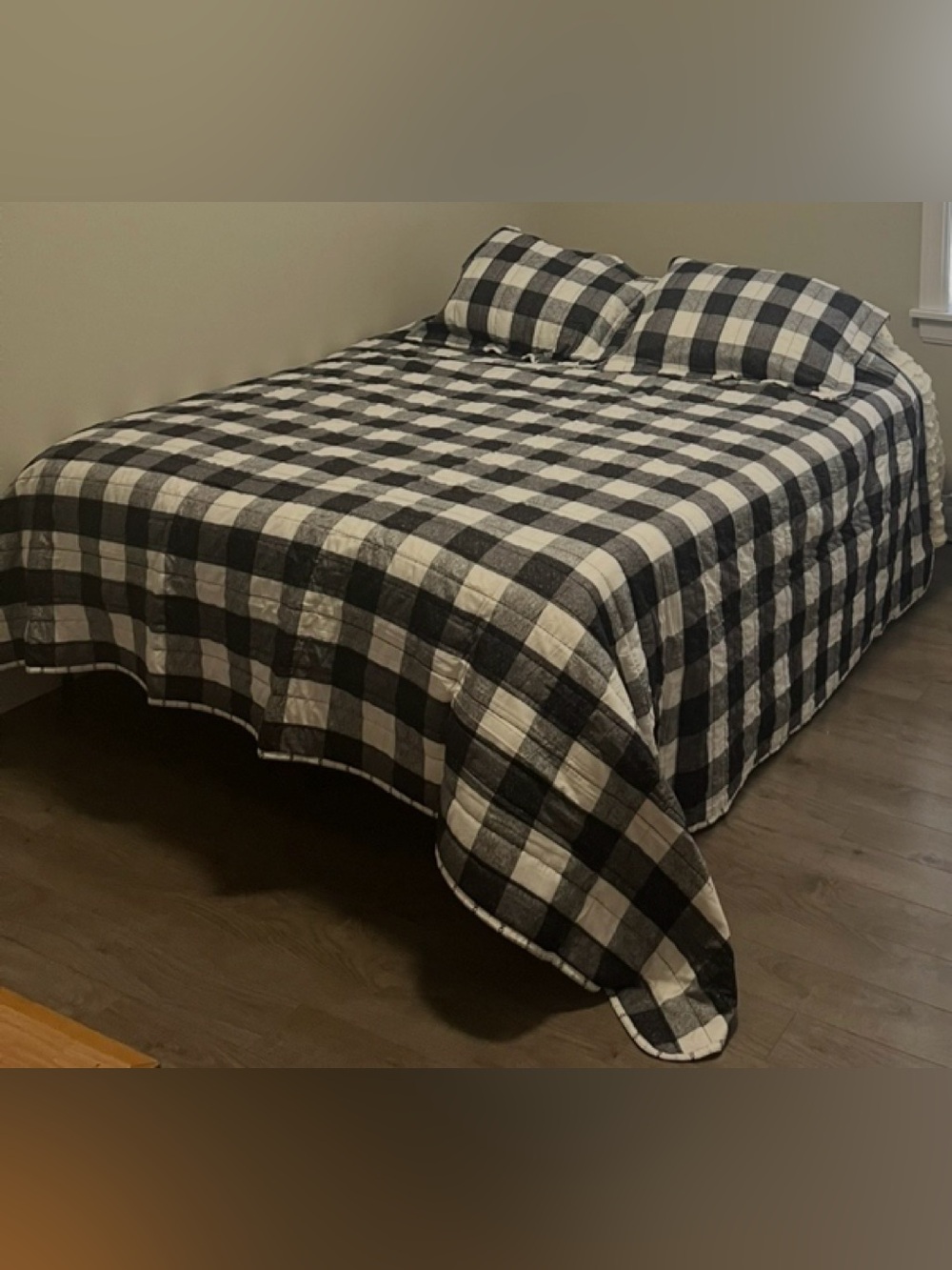 Like New 3 Piece Black White Buffalo Check Comforter Set 2 Pillow Shams Only
